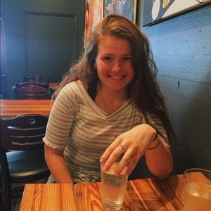 Meet your Posher, Cydnee